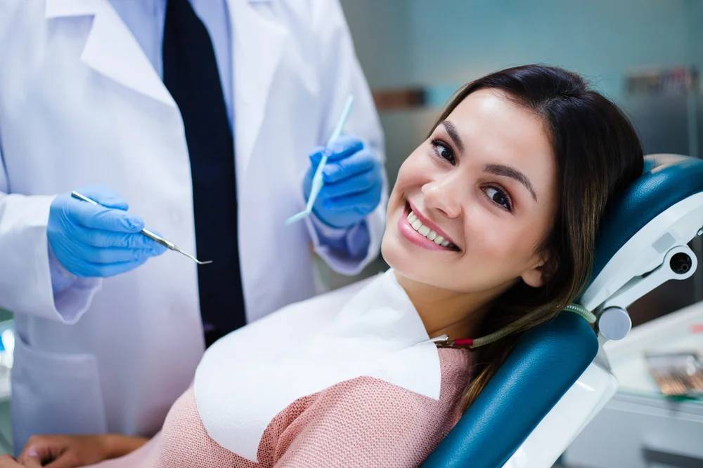 tooth chipped at gum line London, ON